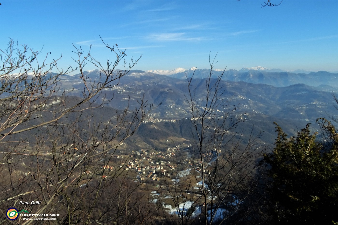 31 ...e mi si apre la vista sulla Valle Imagna.JPG